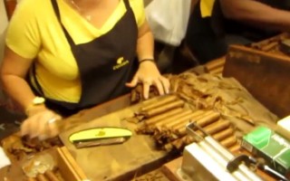 手工雪茄制作短视频 品位之道：从树叶到到雪茄，看古巴世界级手工雪茄制作全过程，佩服！